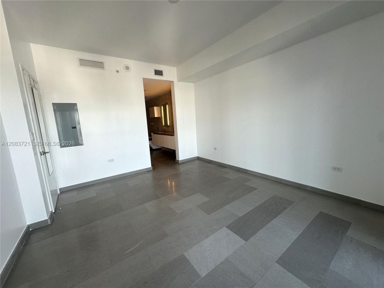 88 SW 7th St , Unit 2806, Miami, FL 33130 Photo