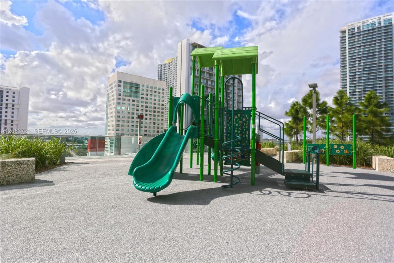 88 SW 7th St , Unit 2806, Miami, FL 33130 Photo