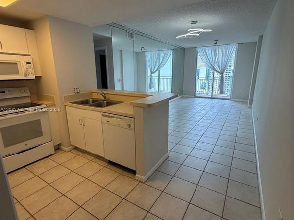 185 SE 14th Ter, Unit 2512, Miami, FL 33131