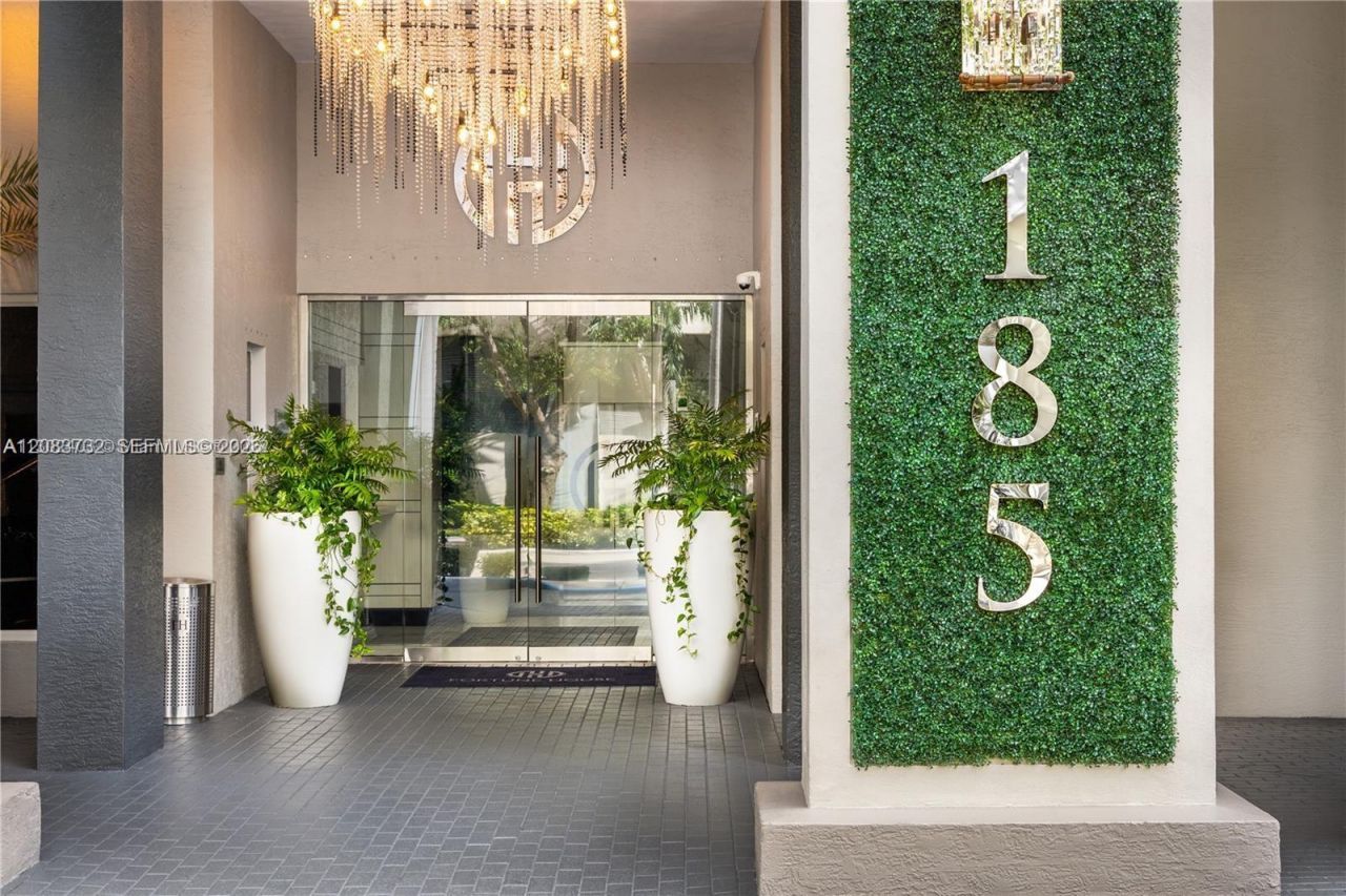 185 SE 14th Ter, Unit 2512, Miami, FL 33131 Photo