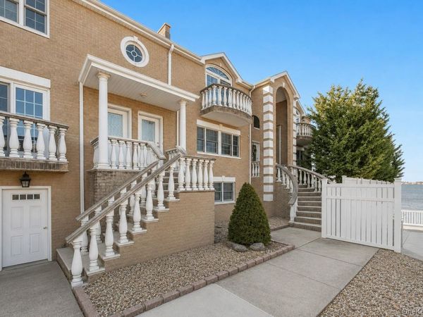 6 Pell Place , Unit 2, Bronx, NY 10464
