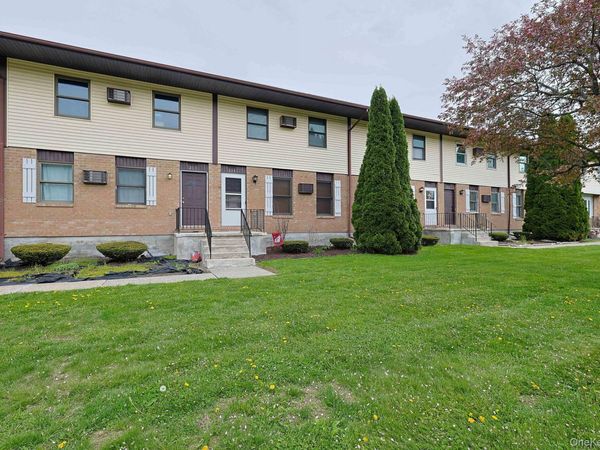 204 Parr Meadow Drive , Unit 2D, Newburgh, NY 12550