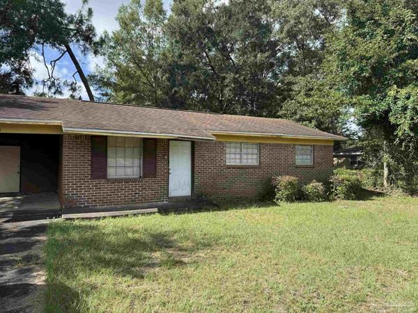 1131 Germain St, Pensacola, FL 32534