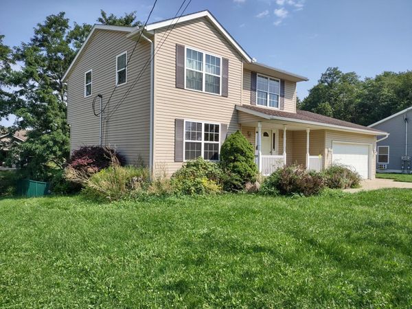 1608 Spring Village Lane , Ontario, OH 44906