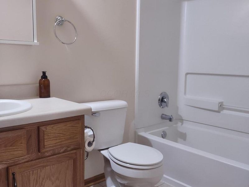 1608 Spring Village Lane , Ontario, OH 44906 Photo 15