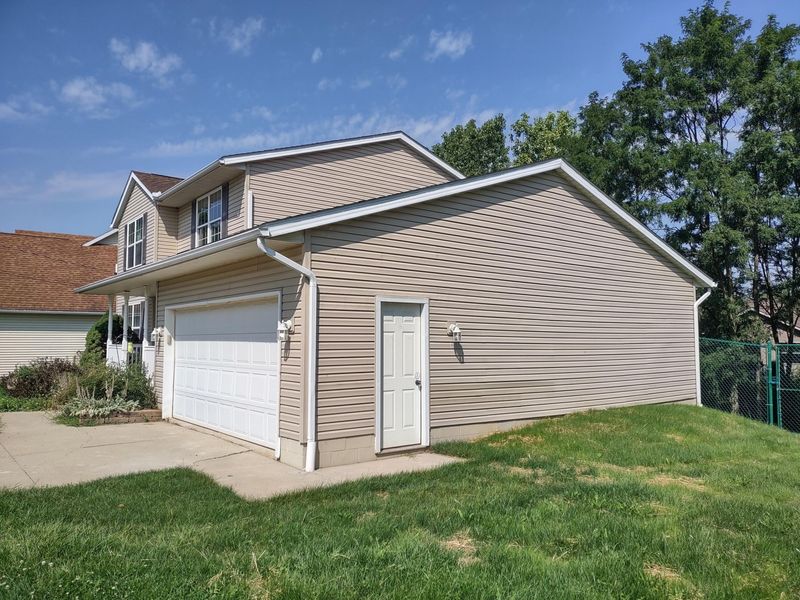 1608 Spring Village Lane , Ontario, OH 44906 Photo 22