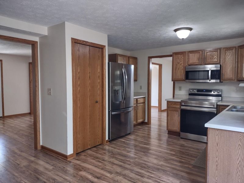 1608 Spring Village Lane , Ontario, OH 44906 Photo 9