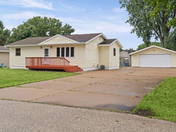 2531 Island Park Rd, Campbell, WI 54603