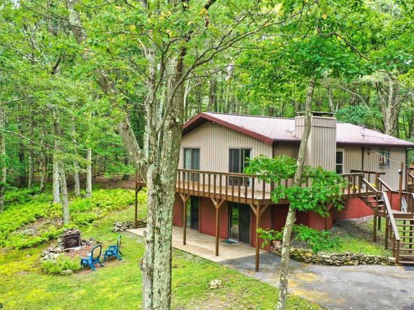 264 Primrose Lane, Terra Alta, WV 26764