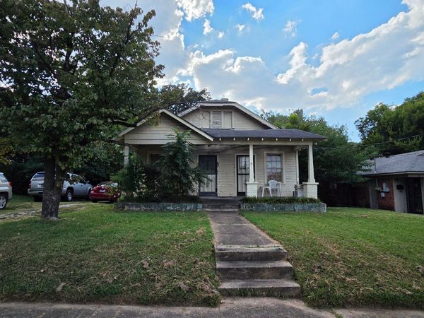 33 S Bingham St , Memphis, TN 38112