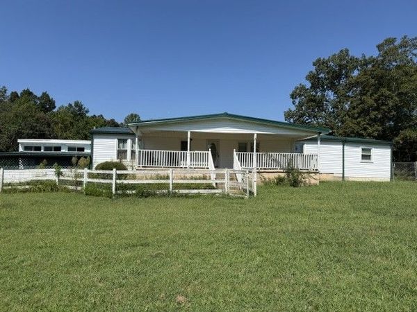 10375 N Tidwell Rd , Bon Aqua, TN 37025