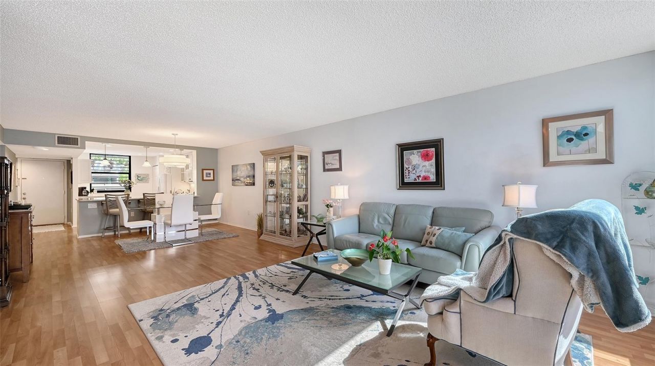 666 Woodlawn Drive, Unit 666, Bradenton, FL 34210 Photo