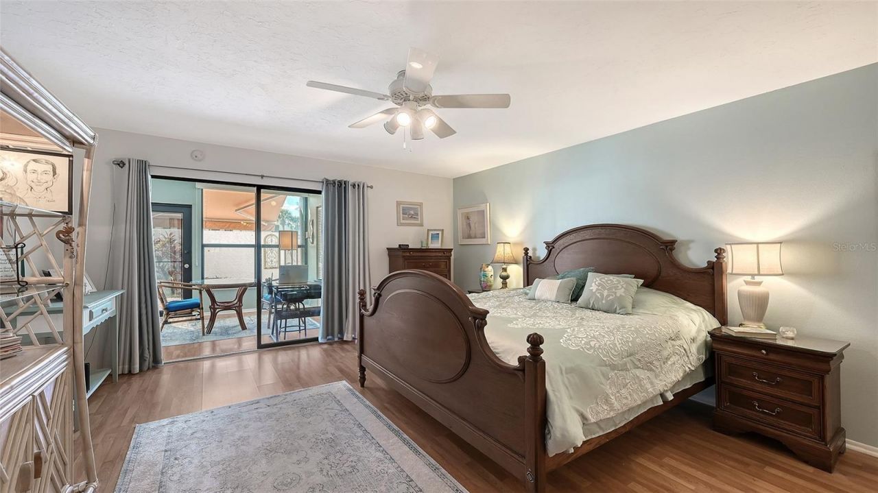 666 Woodlawn Drive, Unit 666, Bradenton, FL 34210 Photo