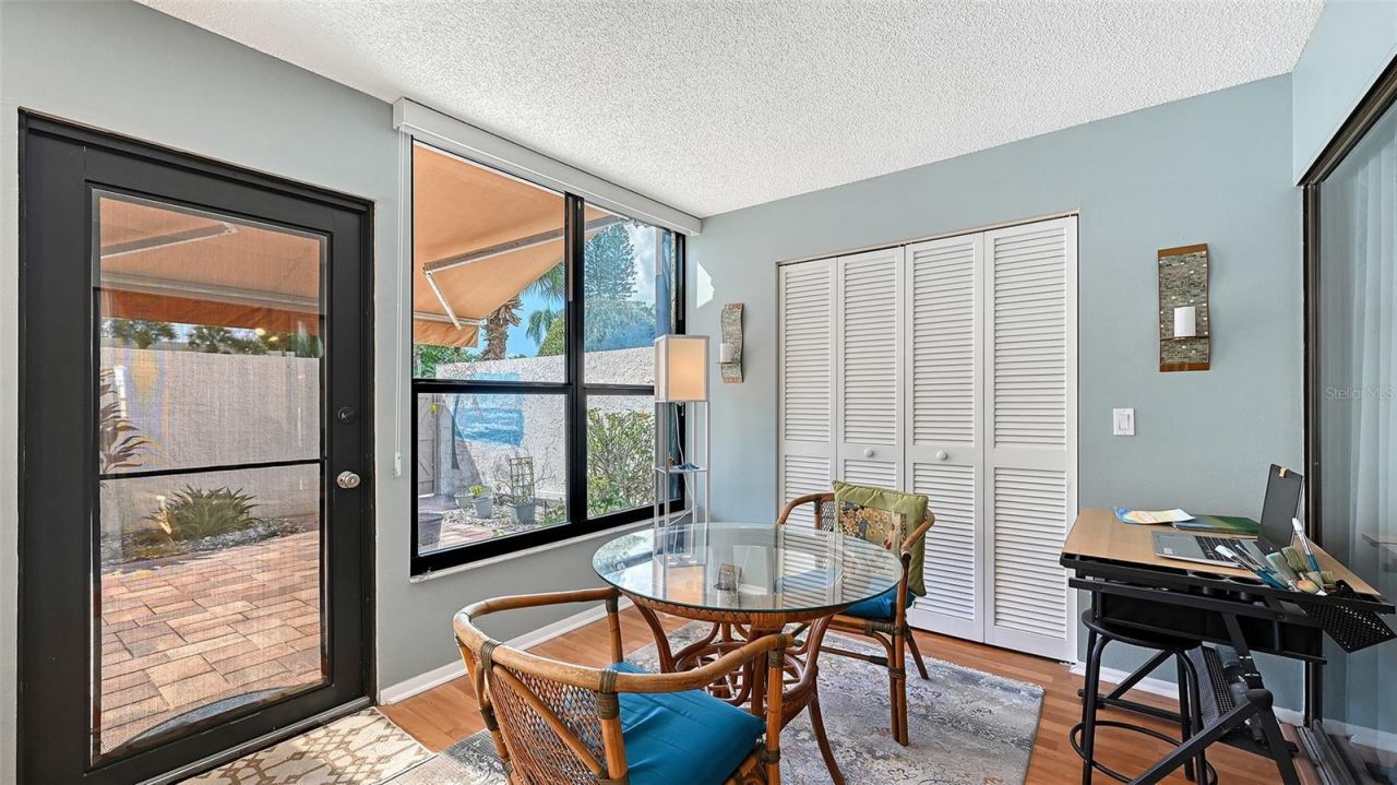 666 Woodlawn Drive, Unit 666, Bradenton, FL 34210 Photo