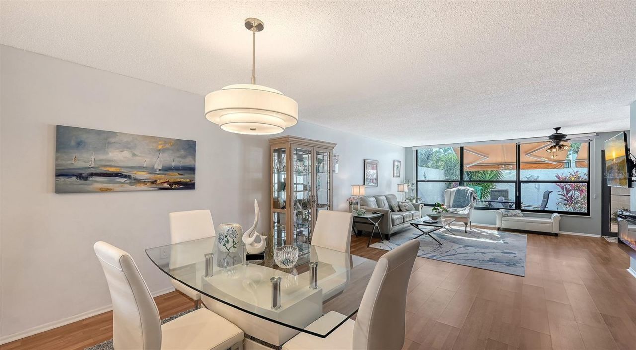 666 Woodlawn Drive, Unit 666, Bradenton, FL 34210 Photo