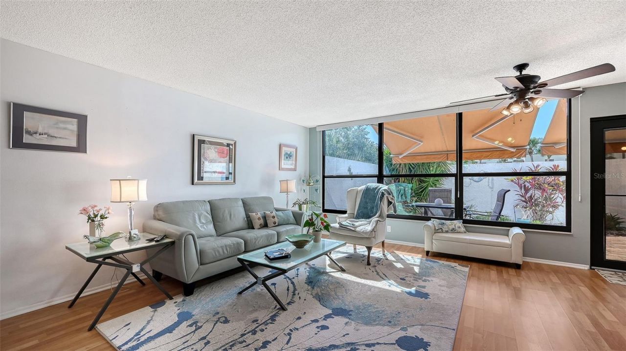 666 Woodlawn Drive, Unit 666, Bradenton, FL 34210 Photo
