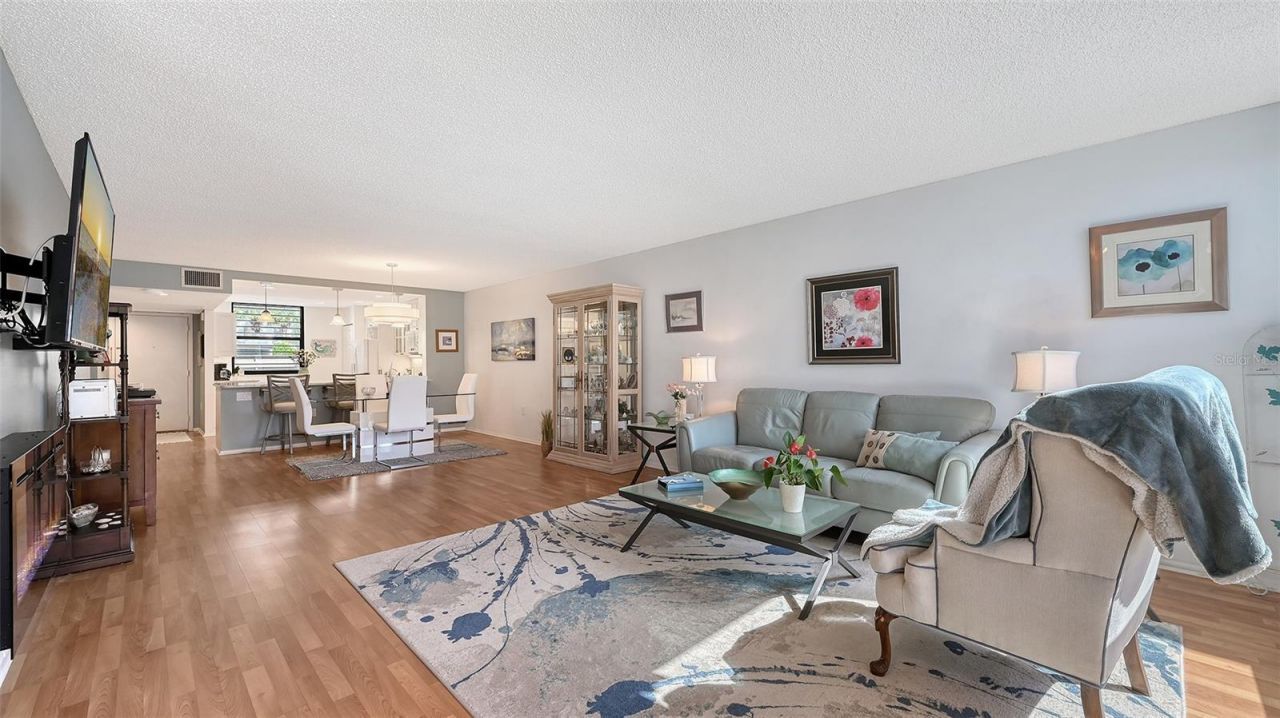 666 Woodlawn Drive, Unit 666, Bradenton, FL 34210 Photo