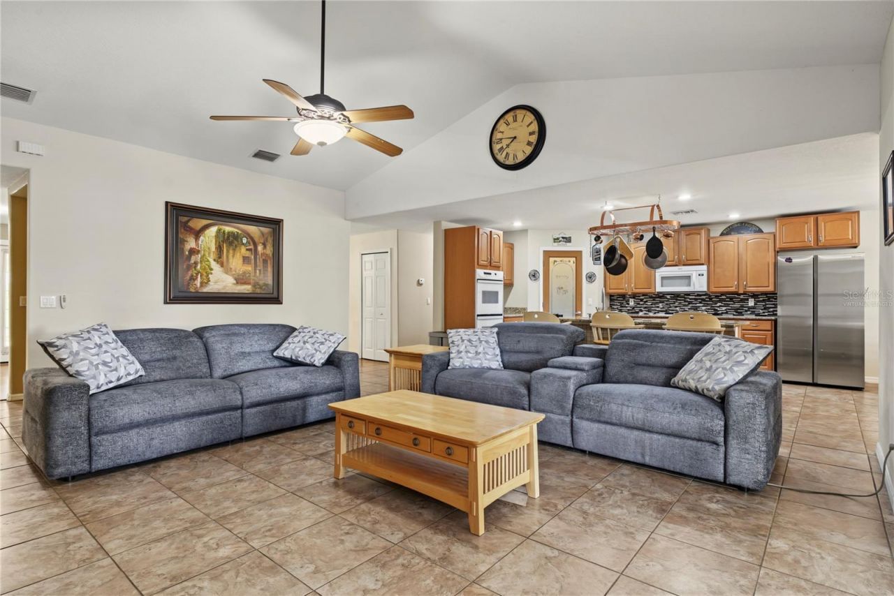 22808 State Road 19 , Howey in the Hills, FL 34737 Photo