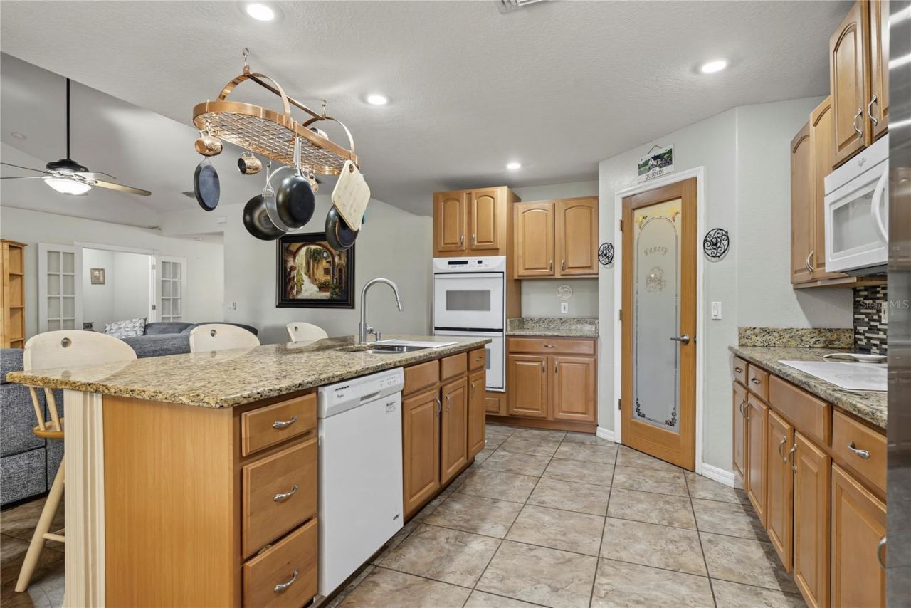 22808 State Road 19 , Howey in the Hills, FL 34737 Photo
