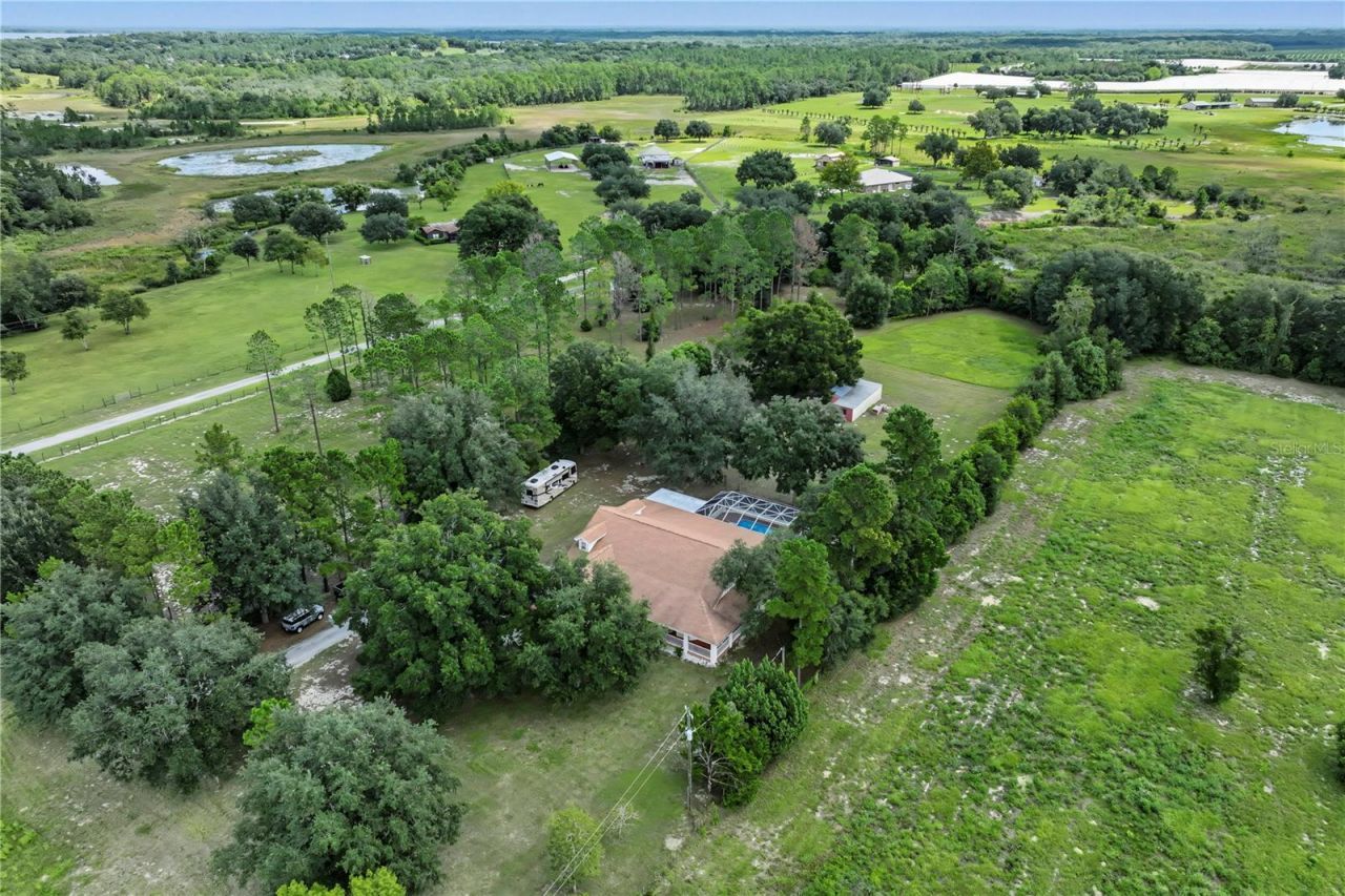22808 State Road 19 , Howey in the Hills, FL 34737 Photo