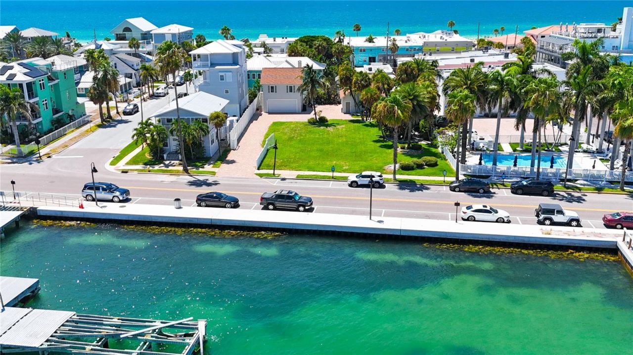 702 Pass A Grille Way, Saint Pete Beach, FL 33706 Photo