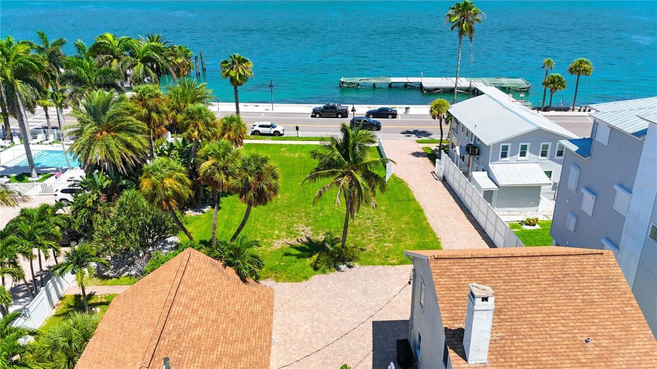 702 Pass A Grille Way, Saint Pete Beach, FL 33706 Photo