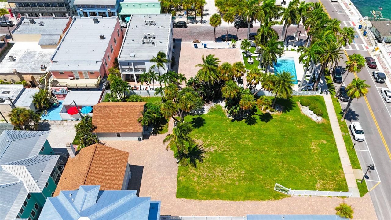702 Pass A Grille Way, Saint Pete Beach, FL 33706 Photo