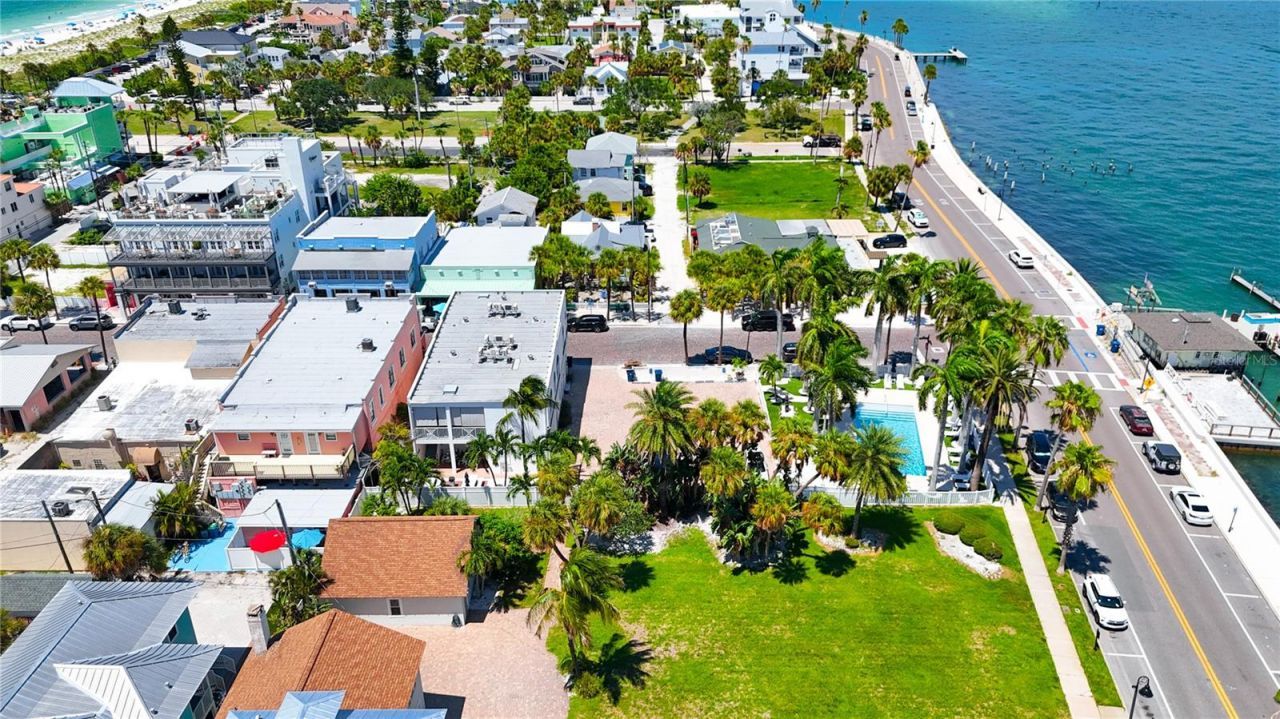 702 Pass A Grille Way, Saint Pete Beach, FL 33706 Photo