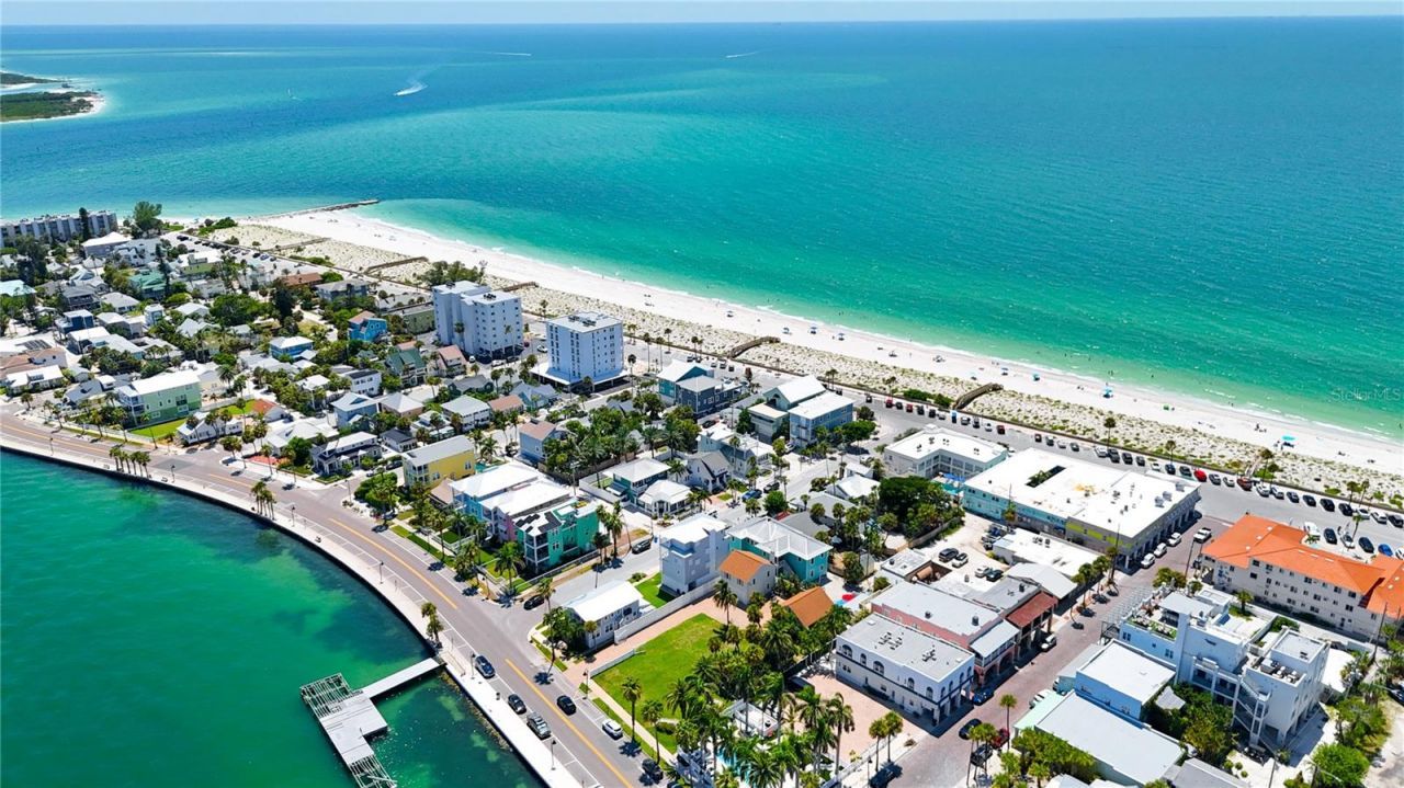 702 Pass A Grille Way, Saint Pete Beach, FL 33706 Photo