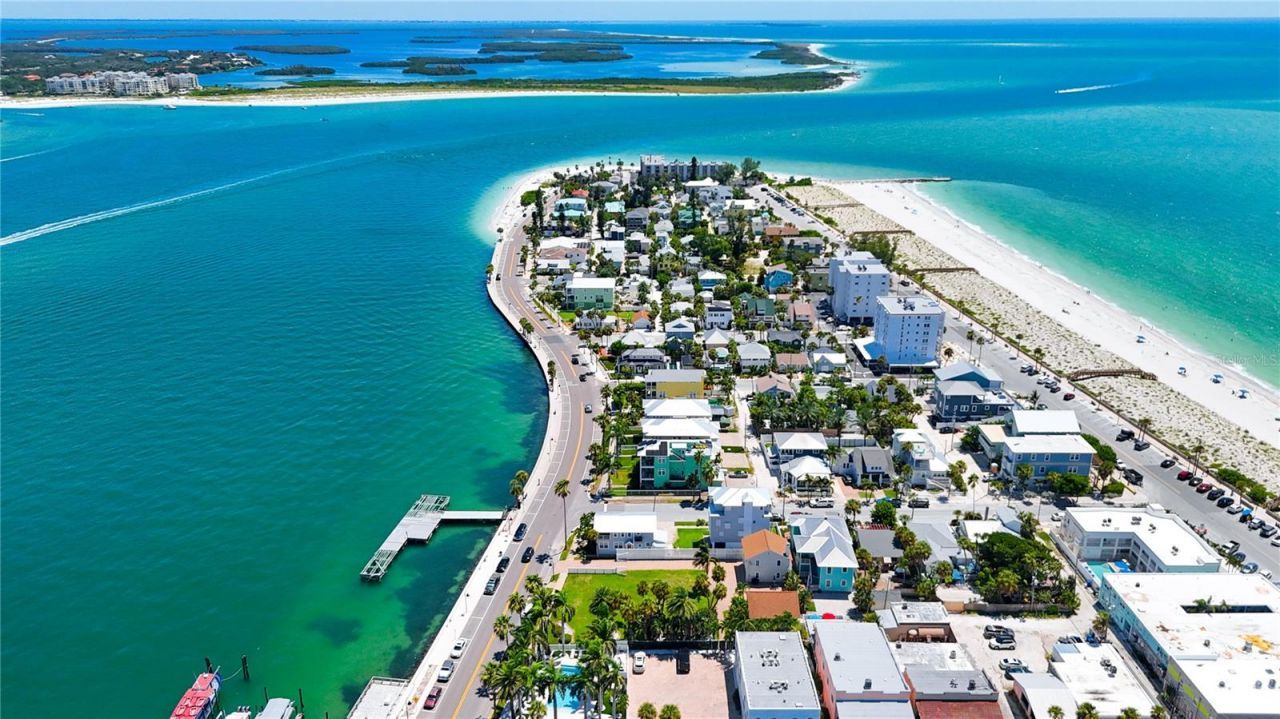 702 Pass A Grille Way, Saint Pete Beach, FL 33706 Photo