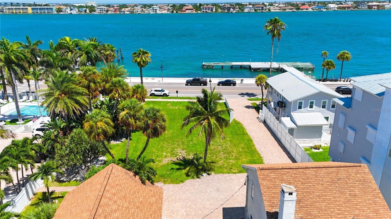 702 Pass A Grille Way, Saint Pete Beach, FL 33706 Photo
