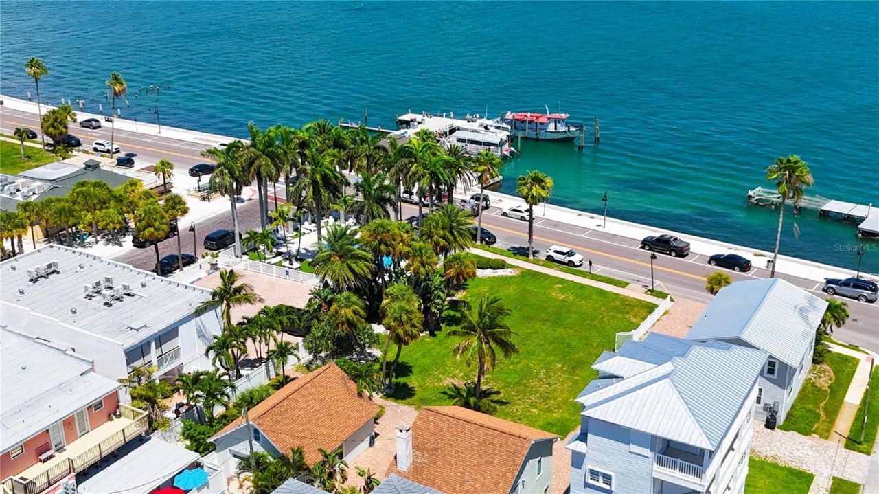 702 Pass A Grille Way, Saint Pete Beach, FL 33706 Photo