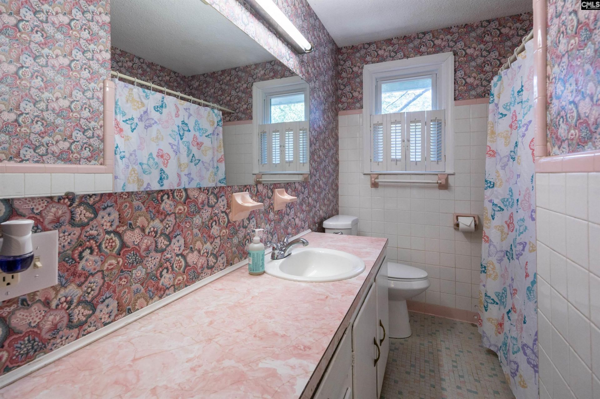 7808 Pinelake Road  Photo 16