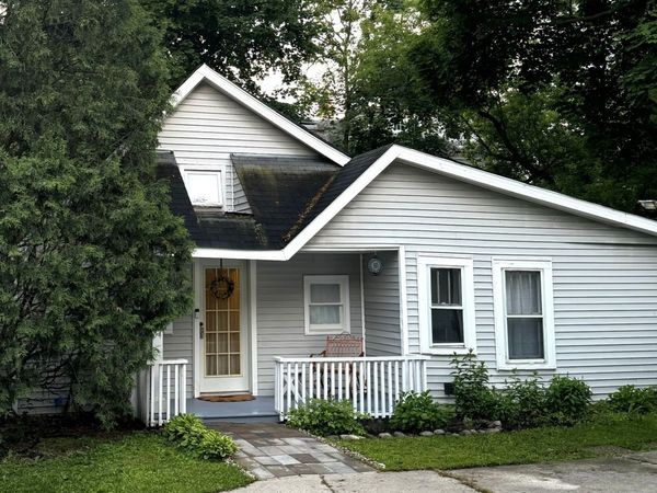 1458 Linden Avenue , Highland Park, IL 60035