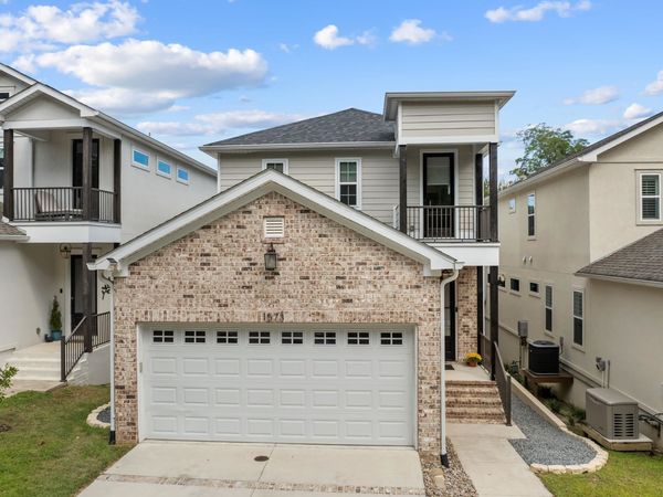 1573 Pine Street , Tallahassee, FL 32303