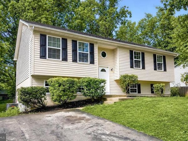 673 RUNNING FOX ROAD , LUSBY, MD 20657