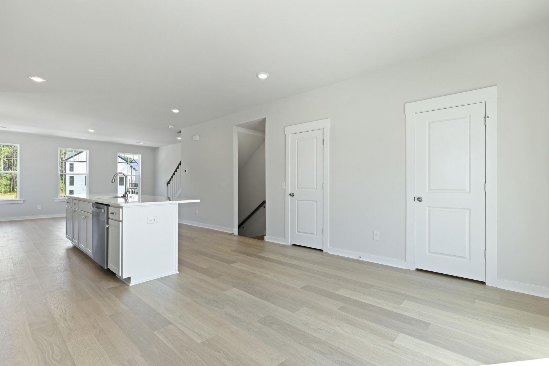 200 Coreopsis Court Photo 9