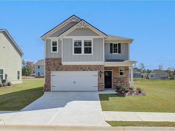 62 Cedar Drive , Fairburn, GA 30213