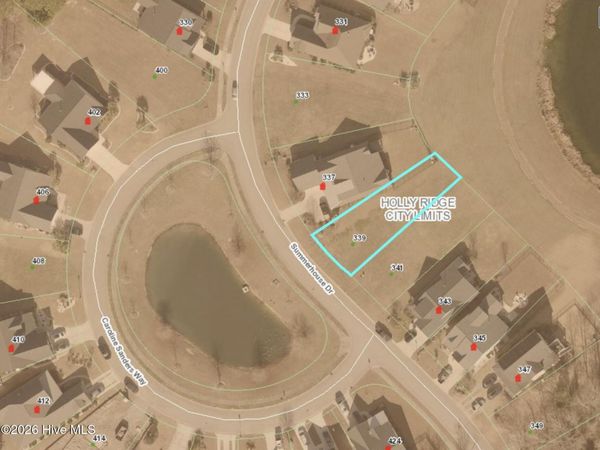 339 Summerhouse Drive , Holly Ridge, NC 28445