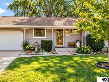 7201 Wood River Drive, Bellevue, NE 68147