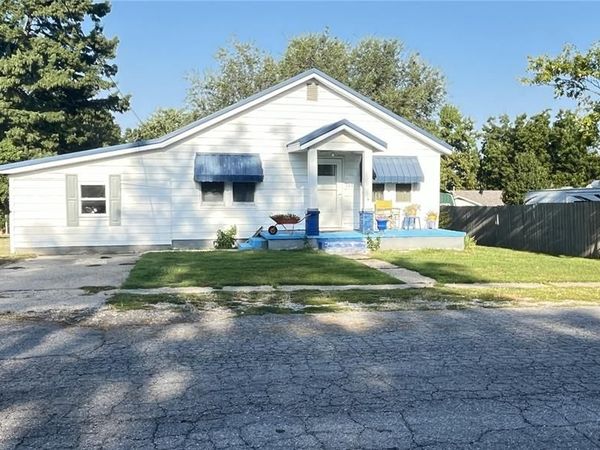 711 Allie Street , Bloomfield, MO 63825