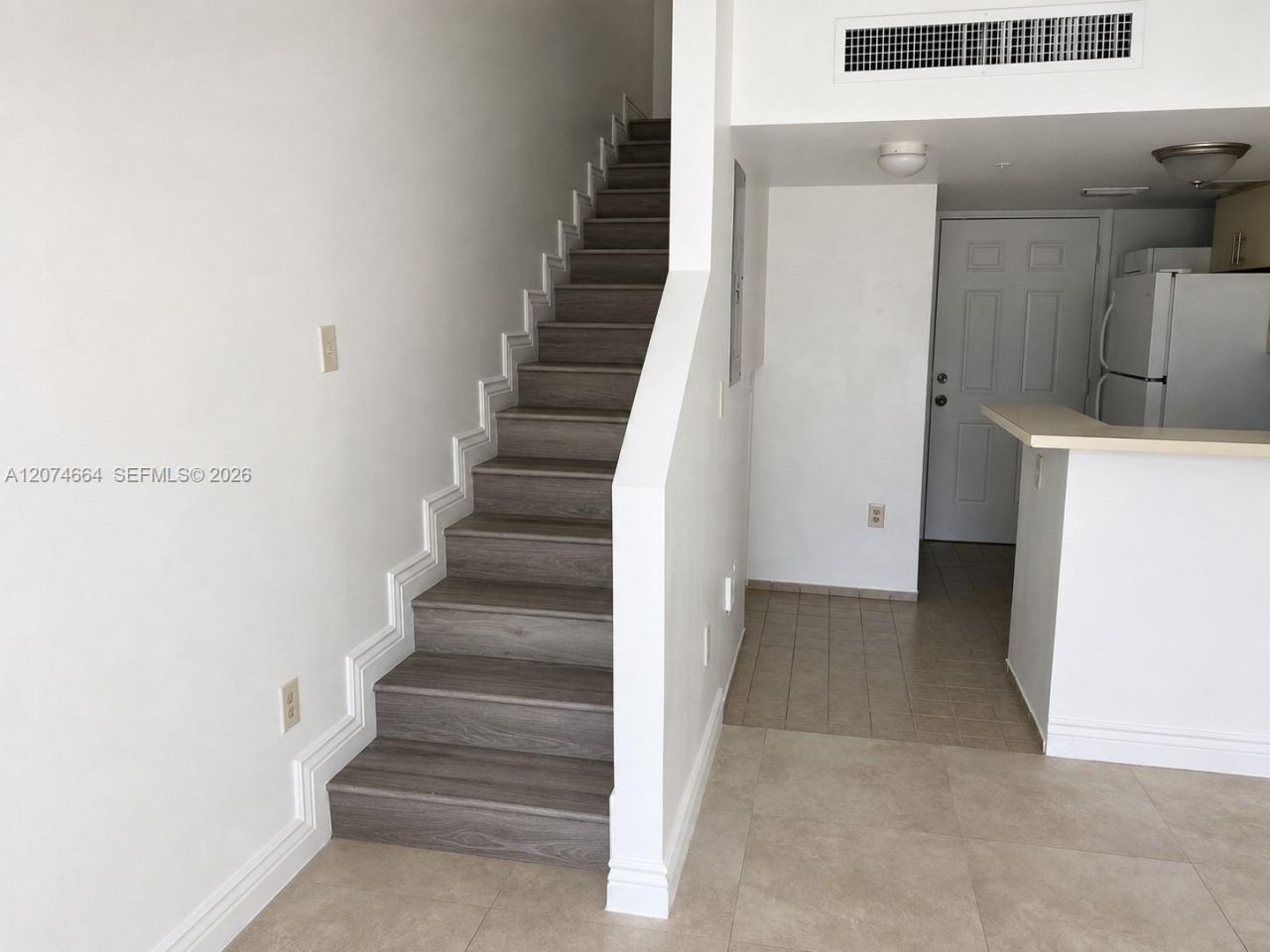450 SW 3rd St , Unit 15, Miami, FL 33130 Photo