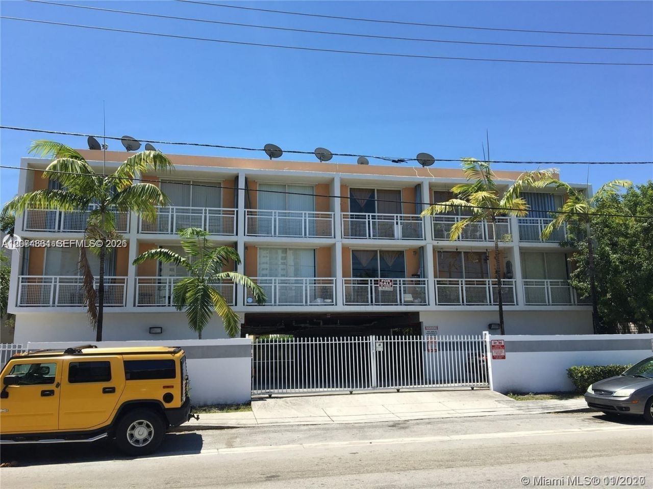 450 SW 3rd St , Unit 15, Miami, FL 33130 Photo