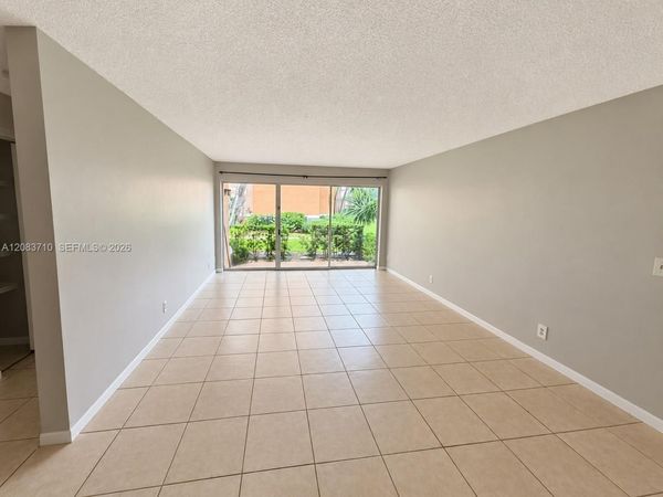 8821 Wiles Rd , Unit 102, Coral Springs, FL 33067