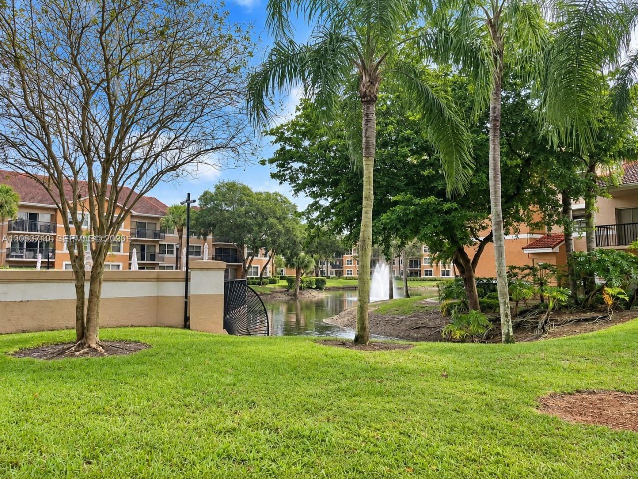 8821 Wiles Rd , Unit 102, Coral Springs, FL 33067 Photo