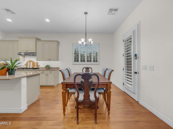2879 E APPALOOSA Road, Gilbert, AZ 85296
