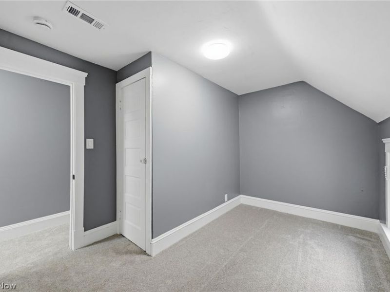 6003 Ellen Avenue, Cleveland, OH 44102 Photo 24