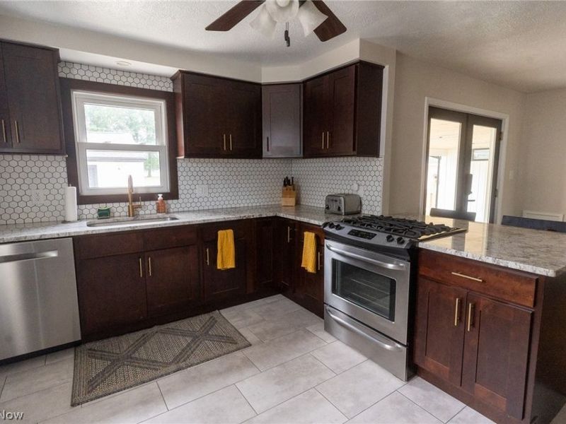 2326 Stanford Drive, Wickliffe, OH 44092 Photo 13