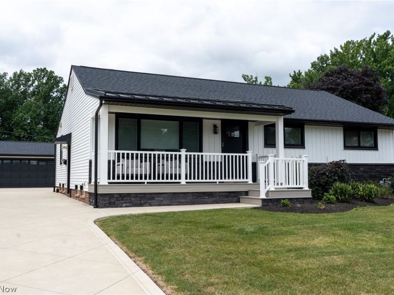 2326 Stanford Drive, Wickliffe, OH 44092 Photo 2
