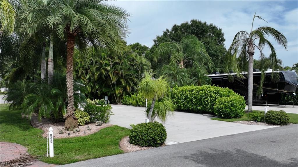 10070 Parkwood Dr , Fort Myers, FL 33905 Photo